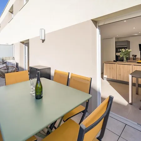 Les Voiles D Azur, Duplex Moderne Avec Vue Sur Le Port Et La Mer, A 2 Minutes Des Plages Apartment *