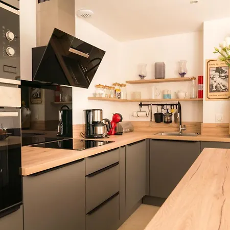 Les Voiles D Azur, Duplex Moderne Avec Vue Sur Le Port Et La Mer, A 2 Minutes Des Plages *