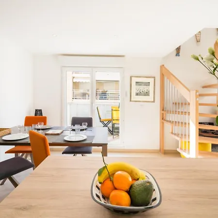 Les Voiles D Azur, Duplex Moderne Avec Vue Sur Le Port Et La Mer, A 2 Minutes Des Plages * Vallauris