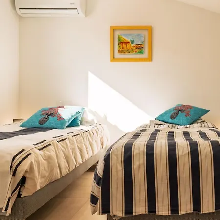 Apartment Les Voiles D Azur, Duplex Moderne Avec Vue Sur Le Port Et La Mer, A 2 Minutes Des Plages