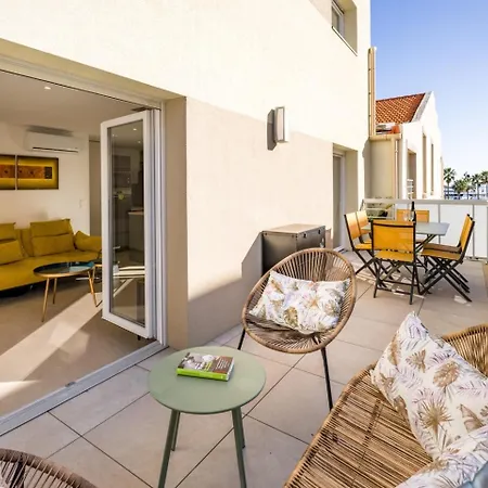 Les Voiles D Azur, Duplex Moderne Avec Vue Sur Le Port Et La Mer, A 2 Minutes Des Plages